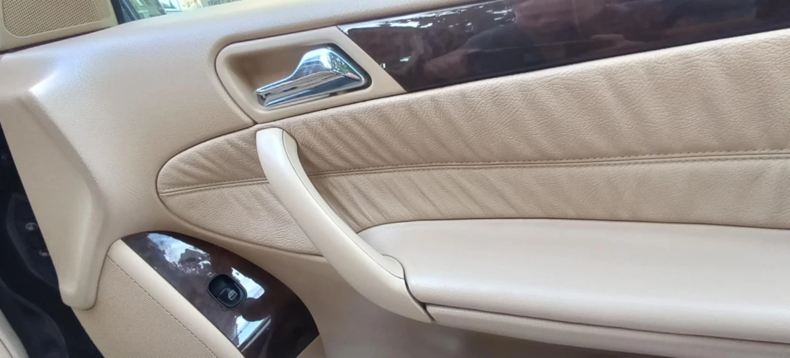 Mercedes-Benz C 320 AMG , снимка 6 - Автомобили и джипове - 54766506