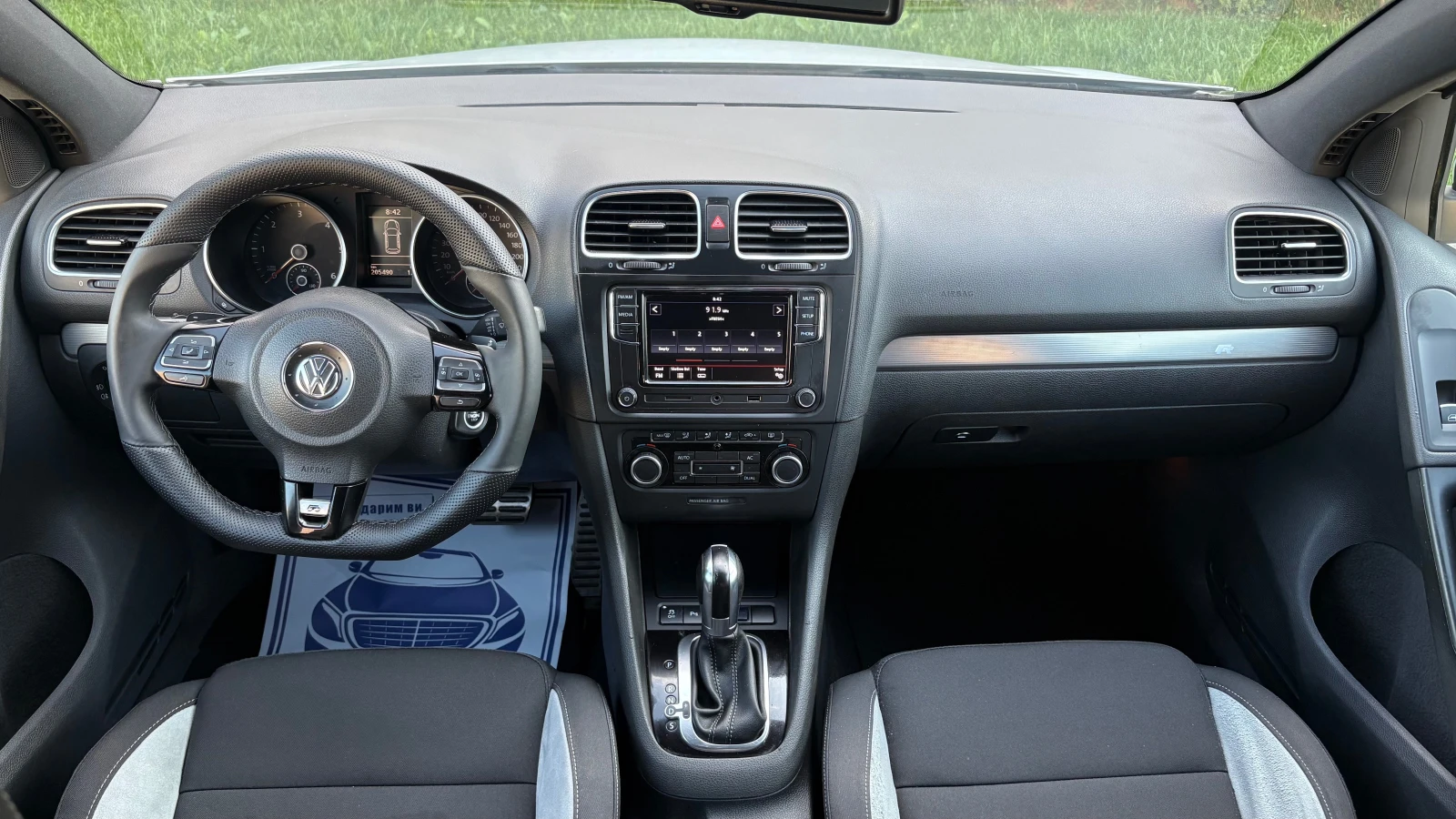 VW Golf 2.0tdi R-Line, снимка 13 - Автомобили и джипове - 54908359