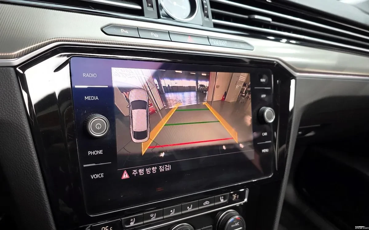 VW Arteon PRESTIGE !УНИКАТ HEAD UP/360CAM/ !ПАНОРАМА, снимка 13 - Автомобили и джипове - 55063701