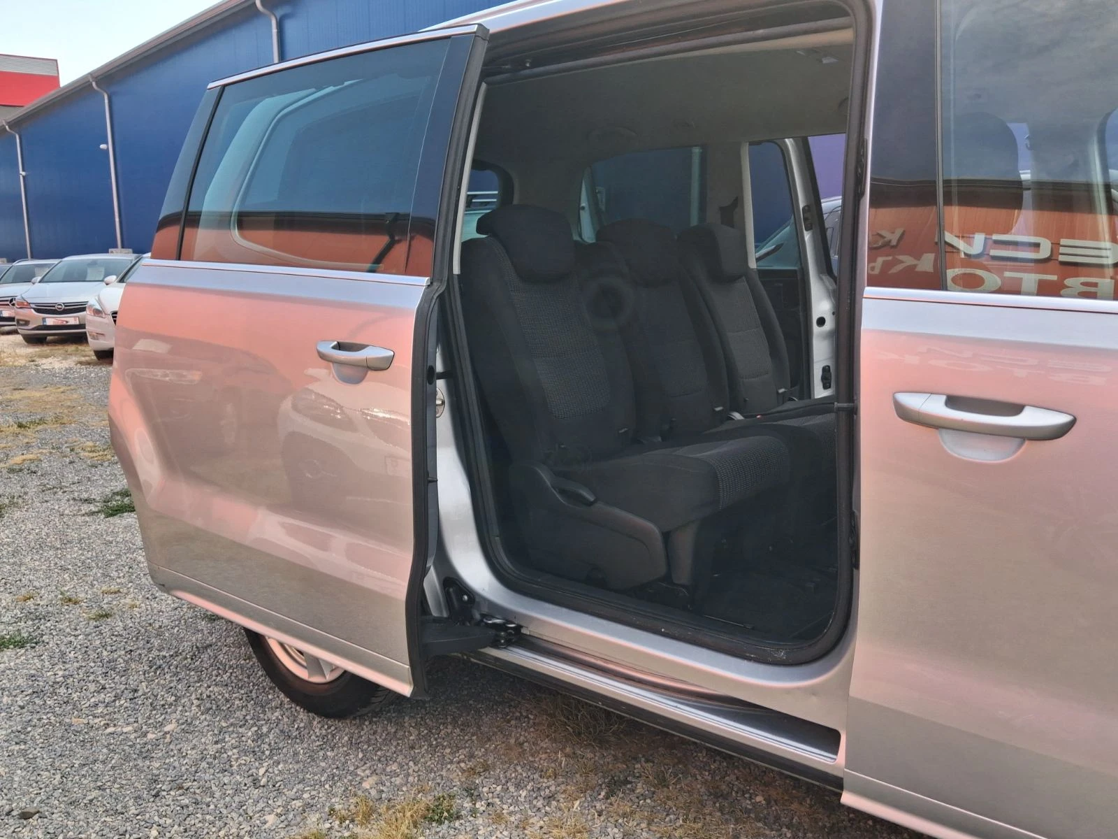 Seat Alhambra 2.0 TDI Style 4Drive, снимка 10 - Автомобили и джипове - 55134104
