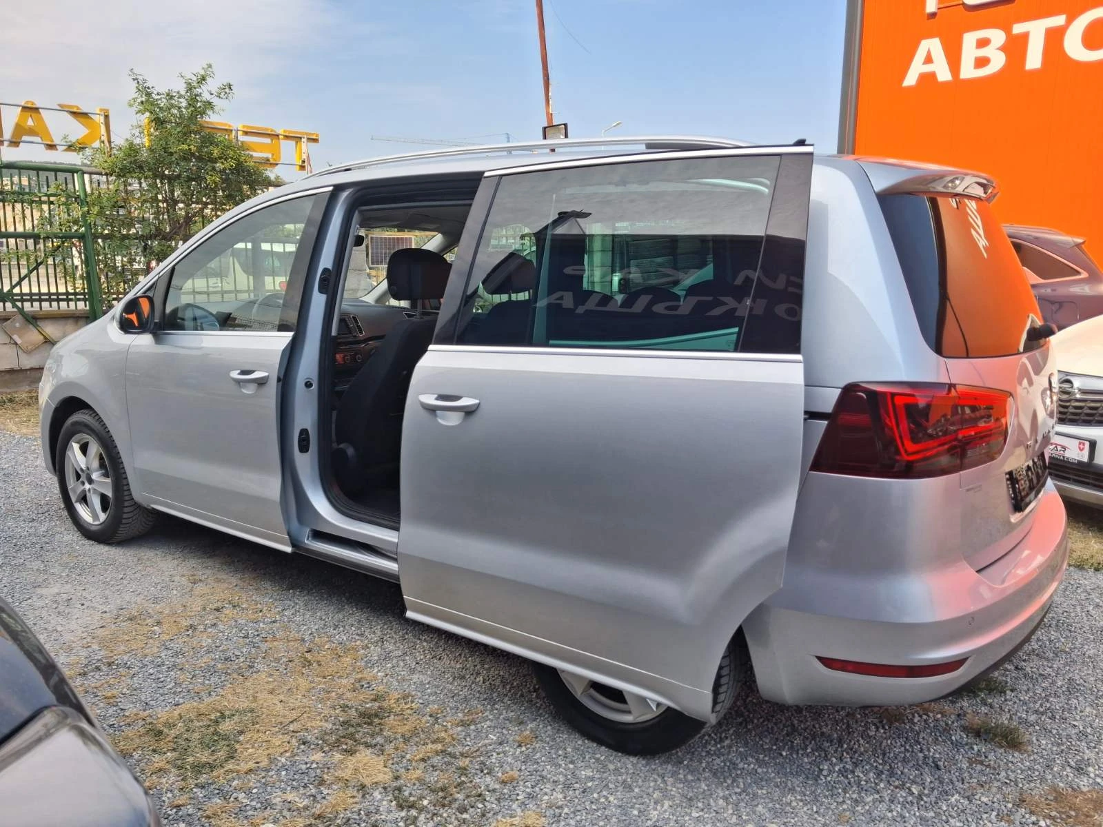 Seat Alhambra 2.0 TDI Style 4Drive, снимка 3 - Автомобили и джипове - 55134104