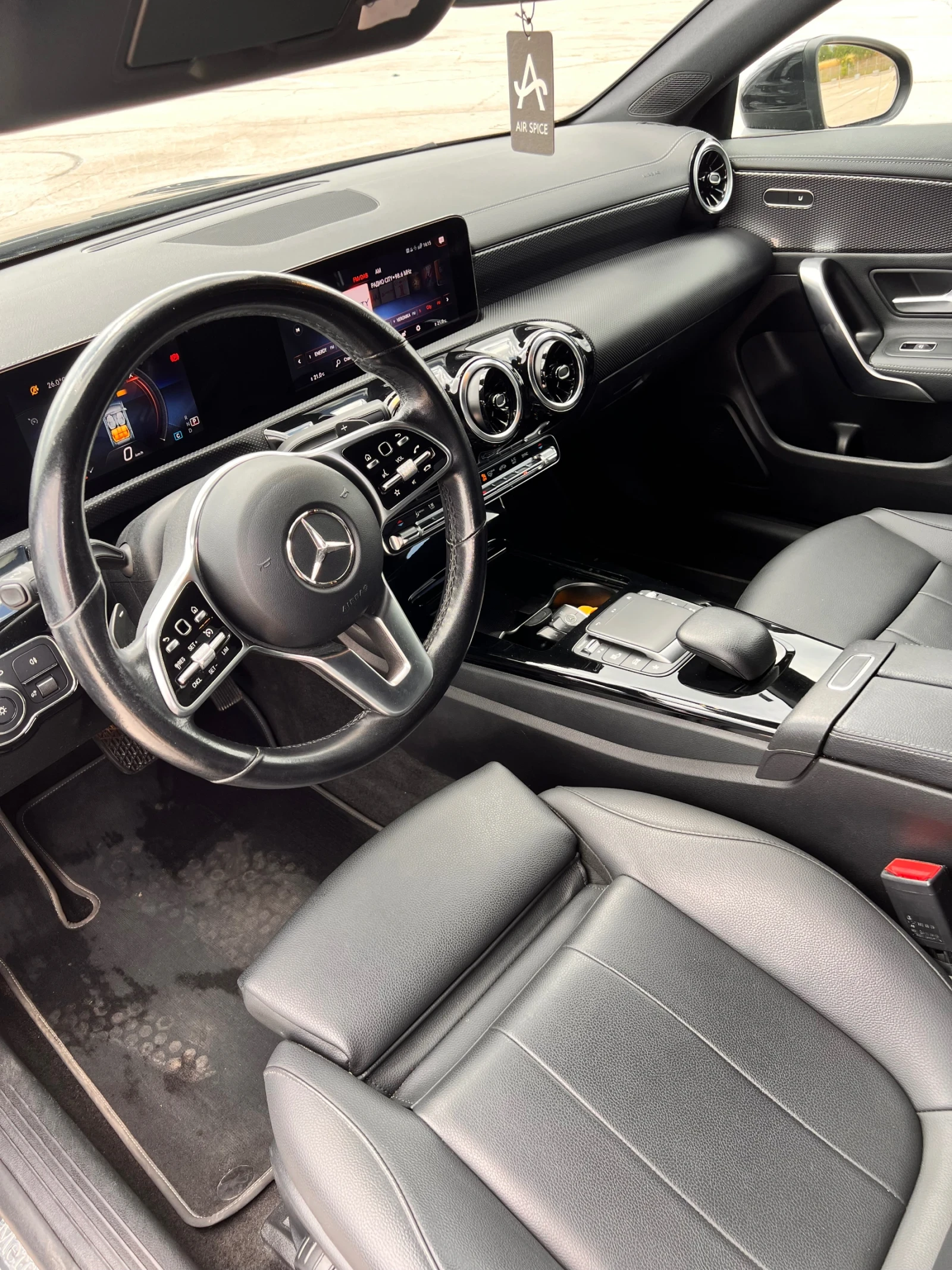Mercedes-Benz CLA 180d AMG, снимка 8 - Автомобили и джипове - 55283455
