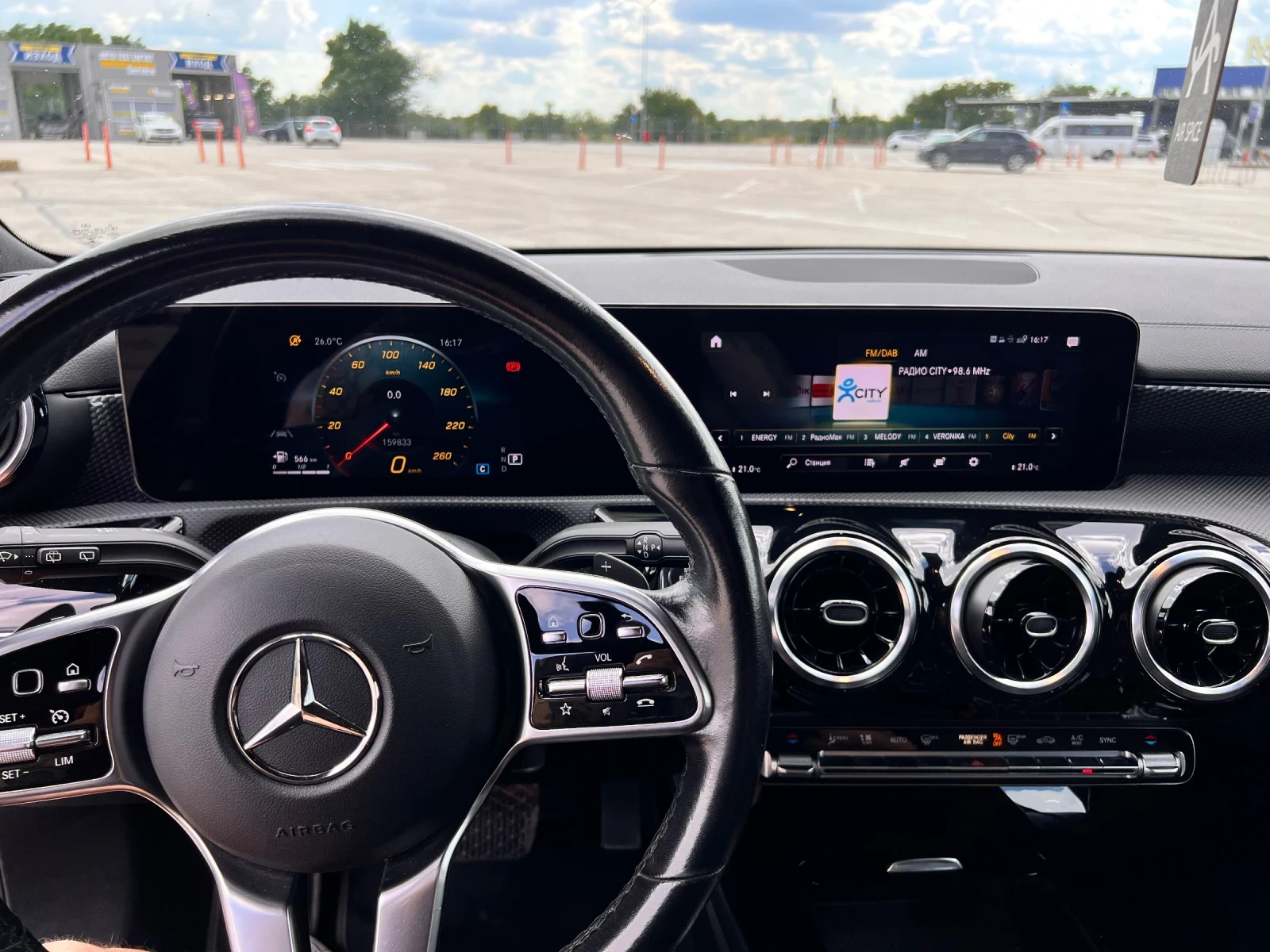 Mercedes-Benz CLA 180d AMG, снимка 11 - Автомобили и джипове - 55283455