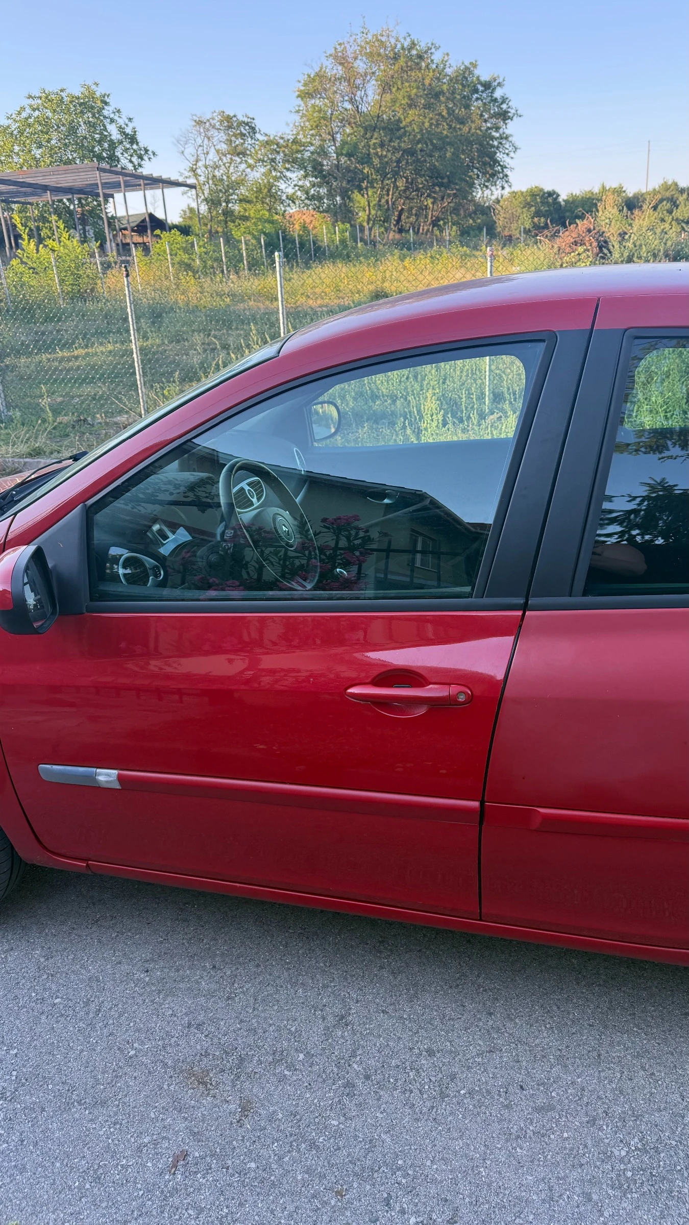 Renault Clio, снимка 5 - Автомобили и джипове - 55585587