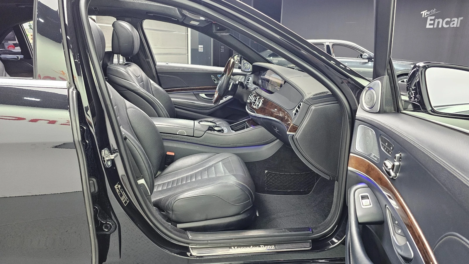 Mercedes-Benz S 560 L 4MATIC, снимка 10 - Автомобили и джипове - 55683278
