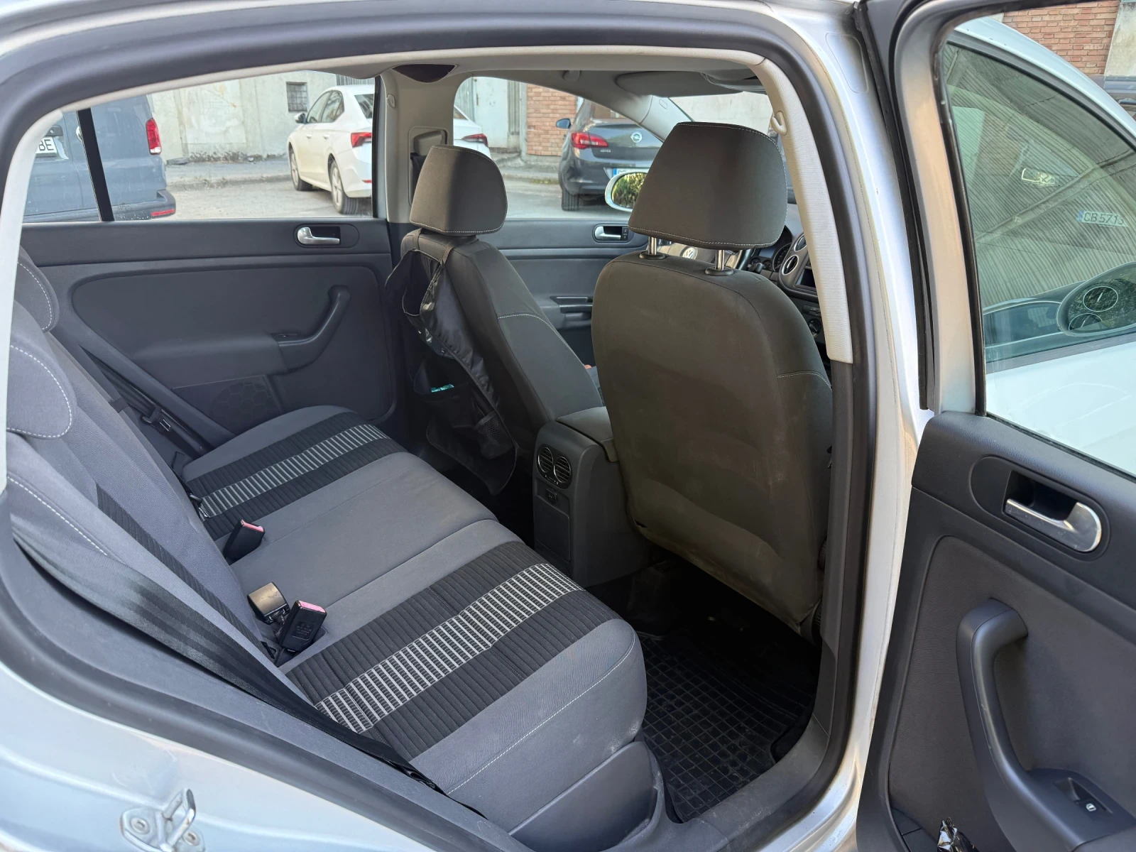 VW Golf Plus 1.6, 102 кс, BSE, GAS, снимка 10 - Автомобили и джипове - 55905943