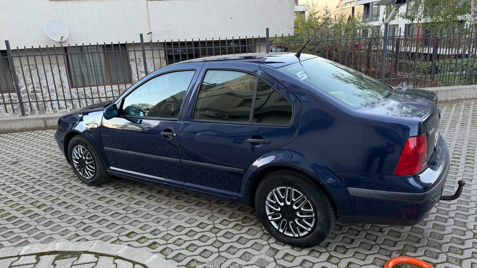 VW Bora, снимка 8 - Автомобили и джипове - 56639674