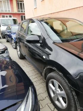 Nissan Qashqai 1.6 БЕНЗИН КЛИМАТРОНИК, ПАНОРАМА НА ЧАСТИ , снимка 9