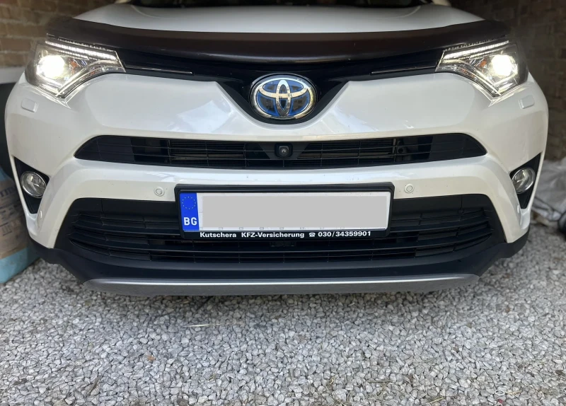 Toyota Rav4, снимка 17 - Автомобили и джипове - 46812640