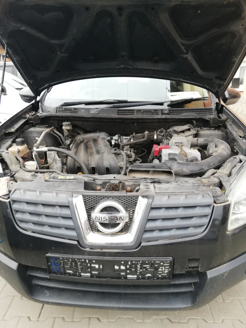Nissan Qashqai 1.6 БЕНЗИН КЛИМАТРОНИК, ПАНОРАМА , снимка 3 - Автомобили и джипове - 49935173
