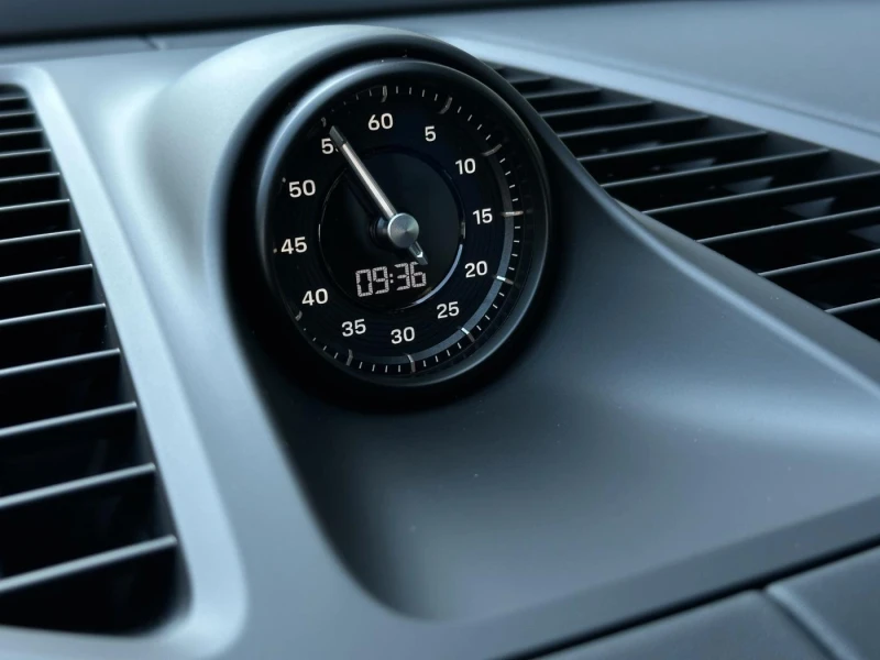 Porsche Macan ELECTRIC/BOSE/MATRIX/PANO/360/, снимка 13 - Автомобили и джипове - 53172851