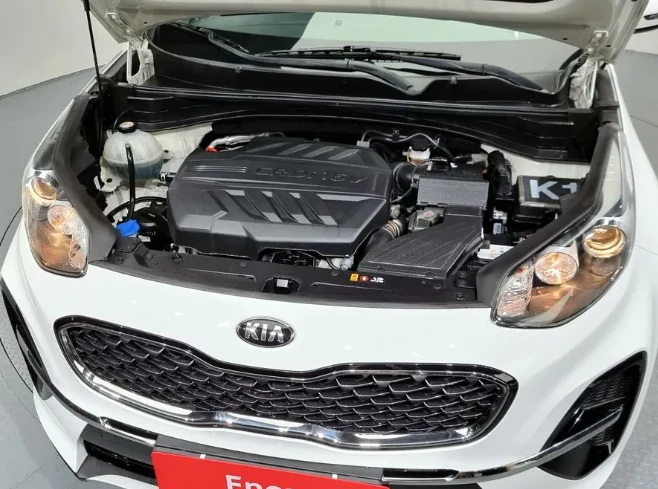 Kia Sportage 2.0 CRDi 4WD - изображение 6