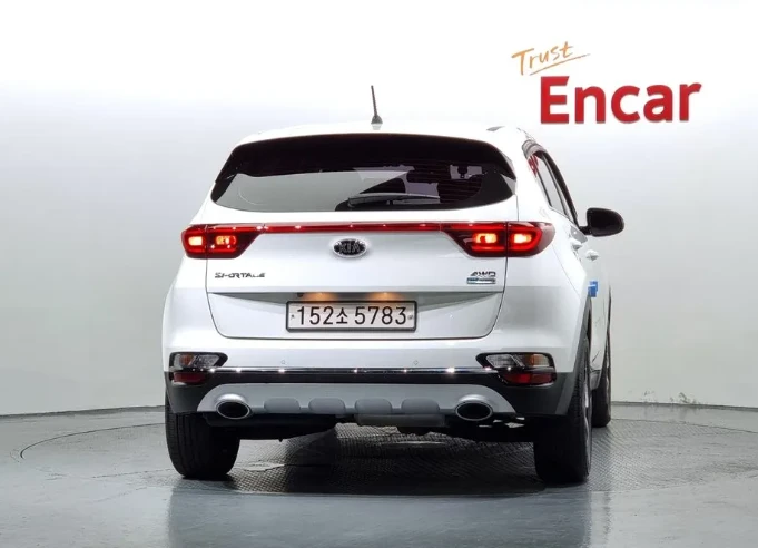 Kia Sportage 2.0 CRDi 4WD - изображение 4