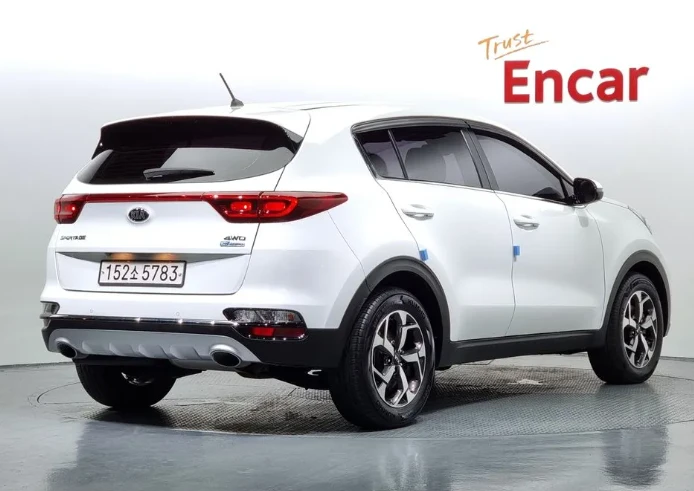 Kia Sportage 2.0 CRDi 4WD - изображение 2