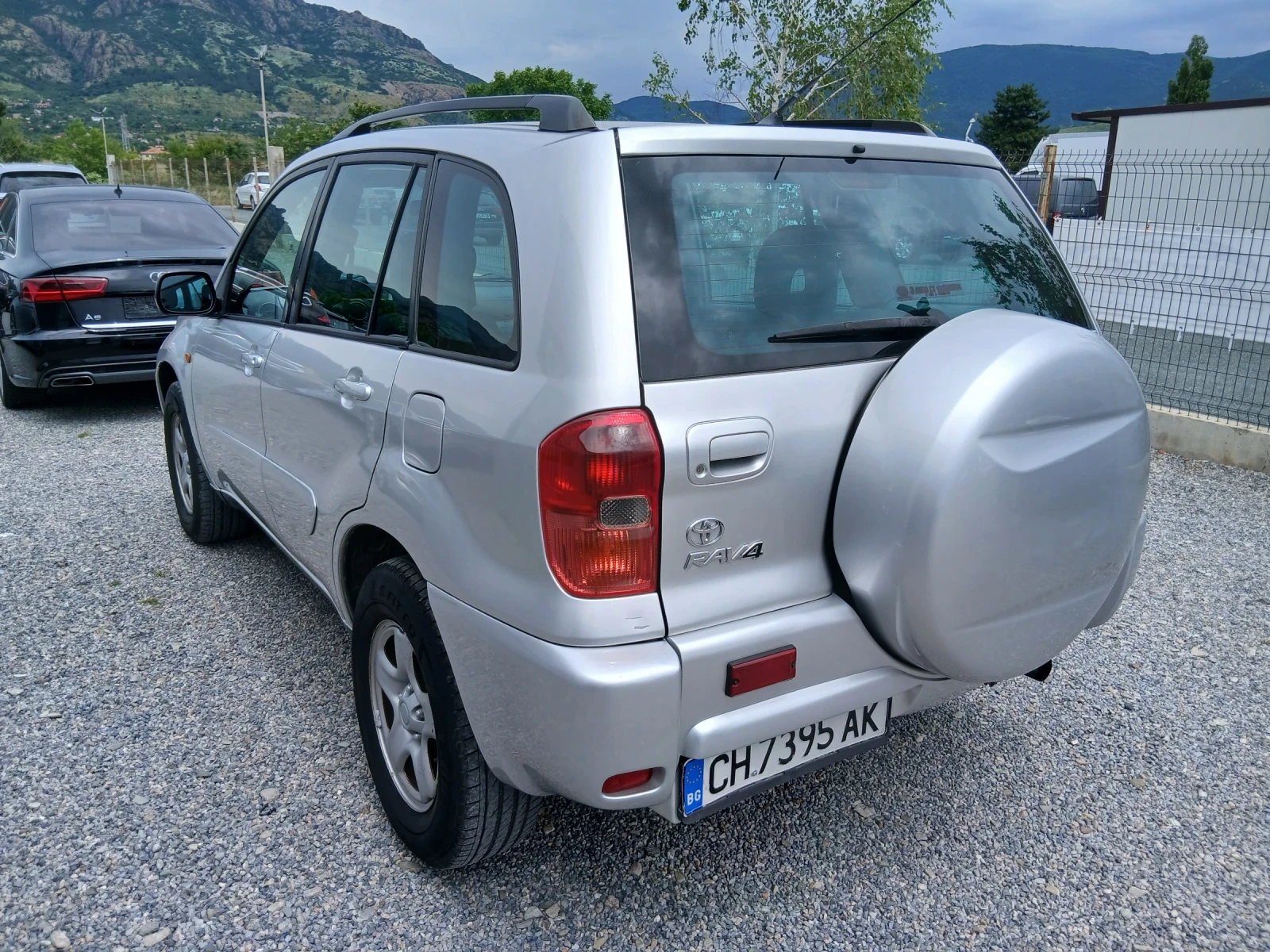 Toyota Rav4, снимка 6 - Автомобили и джипове - 47657275