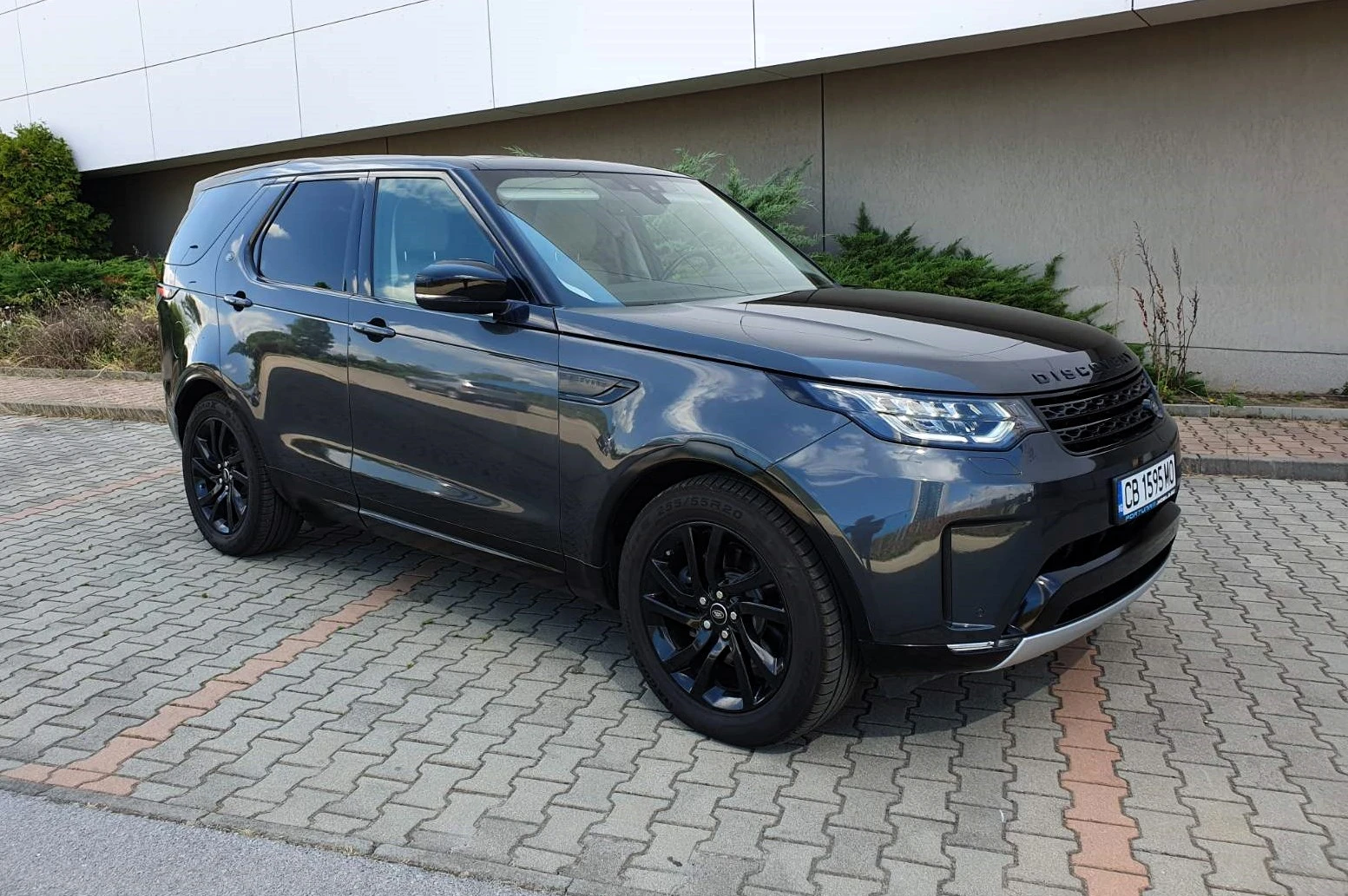 Land Rover Discovery 2.0TD4/4WD/Automatic - изображение 3