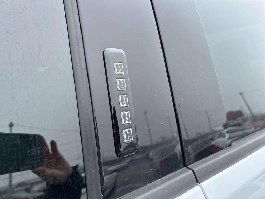 Ford F150 * LARIAT * CARFAX * ���� �� �� | Mobile.bg � ����������� 6