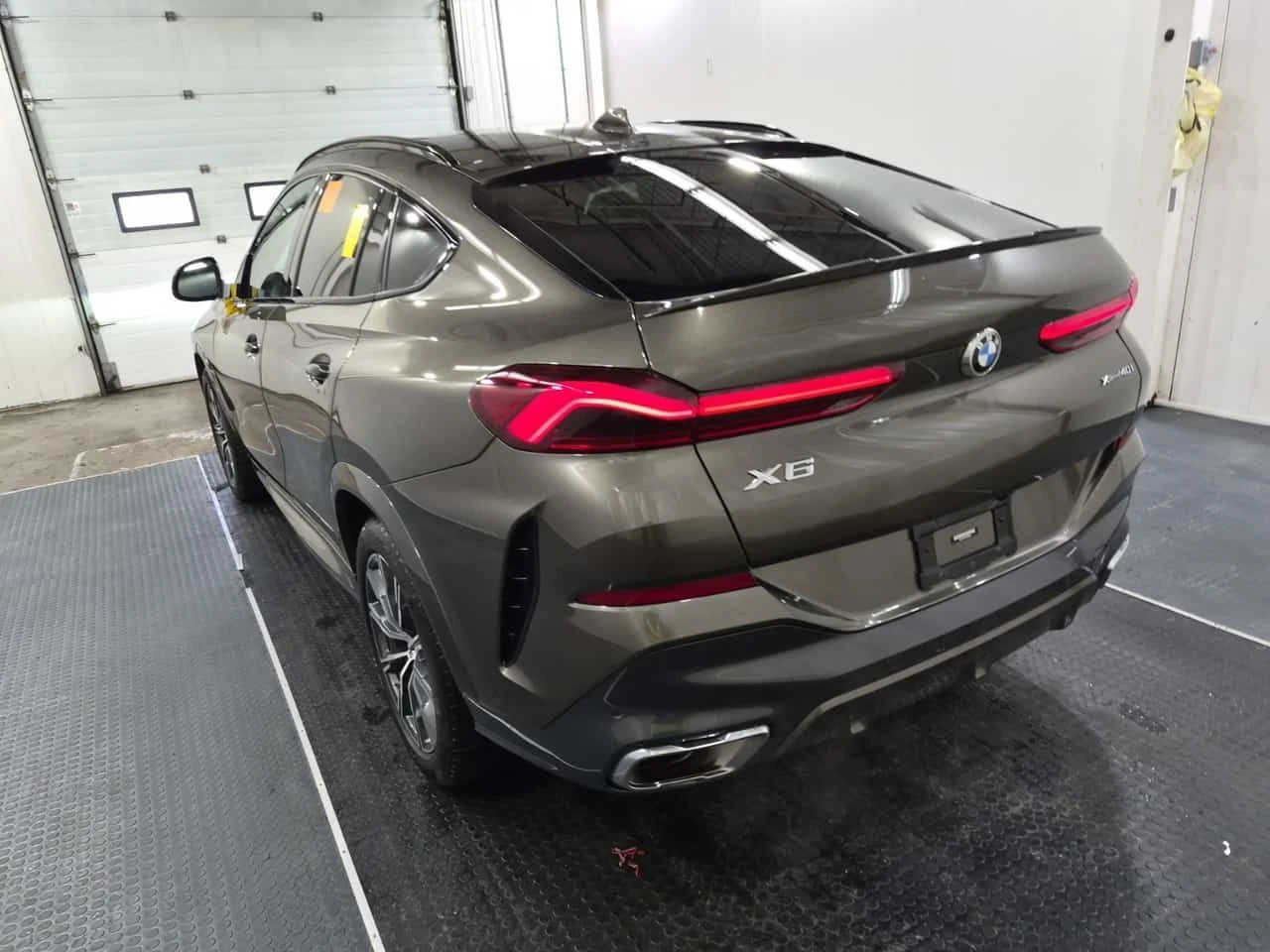 BMW X6 * XDRIVE40I * ПАНОРАМА* 360 КАМЕРА* , снимка 4 - Автомобили и джипове - 54215315