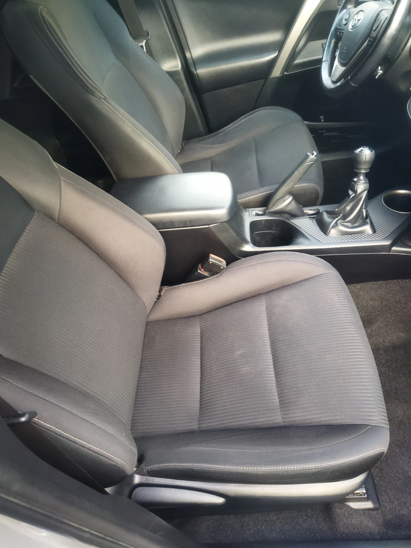 Toyota Rav4 2.2 куб.м., 150 к.с., d4d, 4x4 , снимка 4 - Автомобили и джипове - 54358497