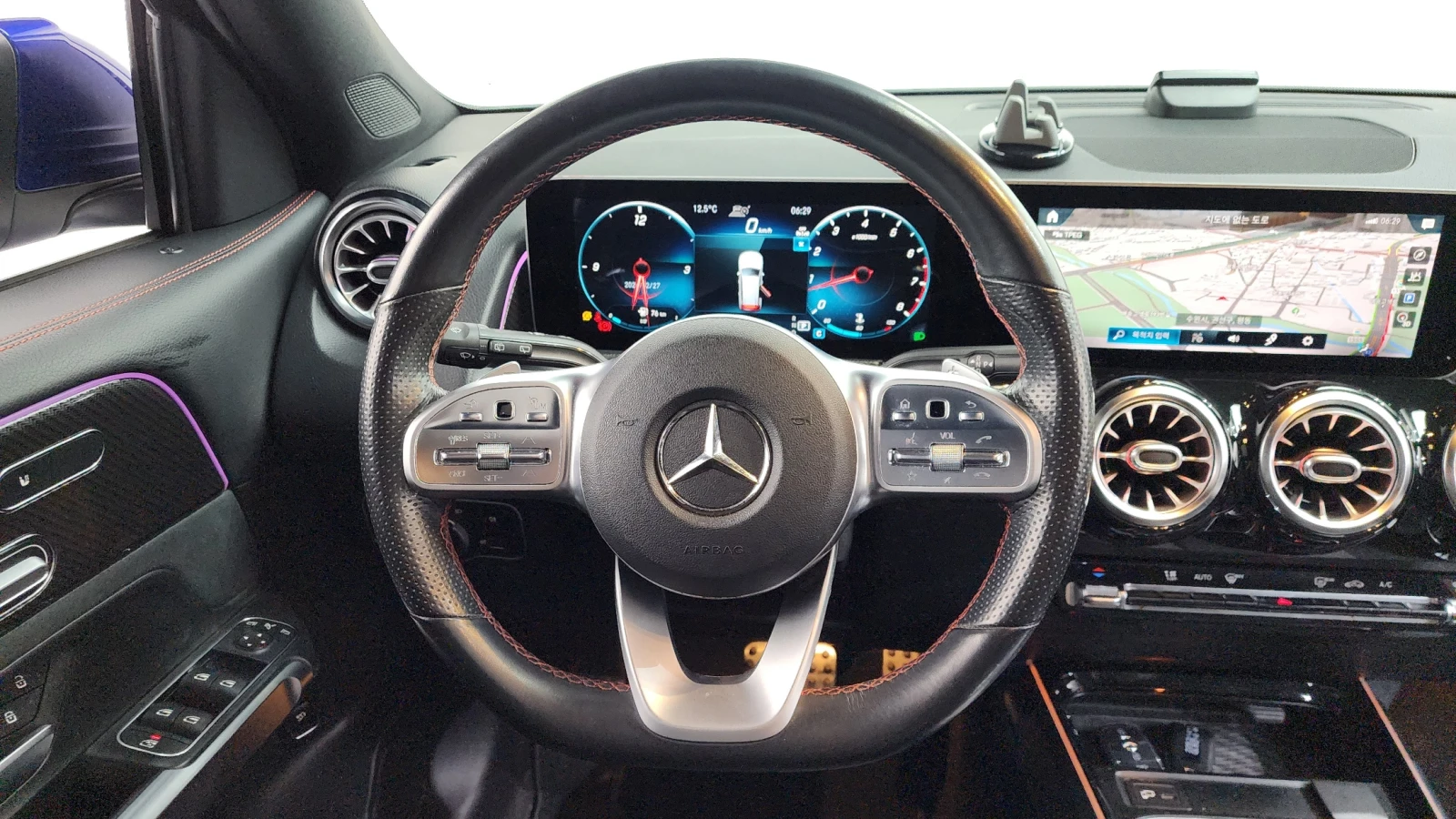 Mercedes-Benz GLB 250 AMG PK* DISTRONIK* DYNAMICA* AMBIENT* КРАЙНА ЦЕНА, снимка 6 - Автомобили и джипове - 54631788