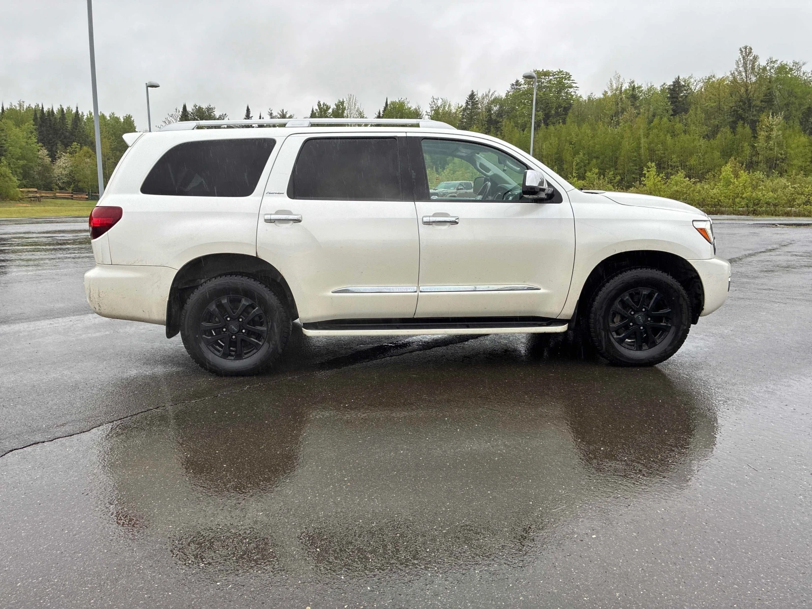 Toyota Sequoia PLATINUM * AWD * CARFAX * СЕРВИЗНА ИСТОРИЯ * , снимка 3 - Автомобили и джипове - 54672627