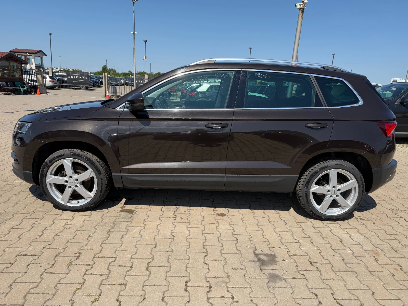 Skoda Karoq 1.6TDI AVTOMAT/NAVI/KAMERA EURO 6, снимка 9 - Автомобили и джипове - 55361890