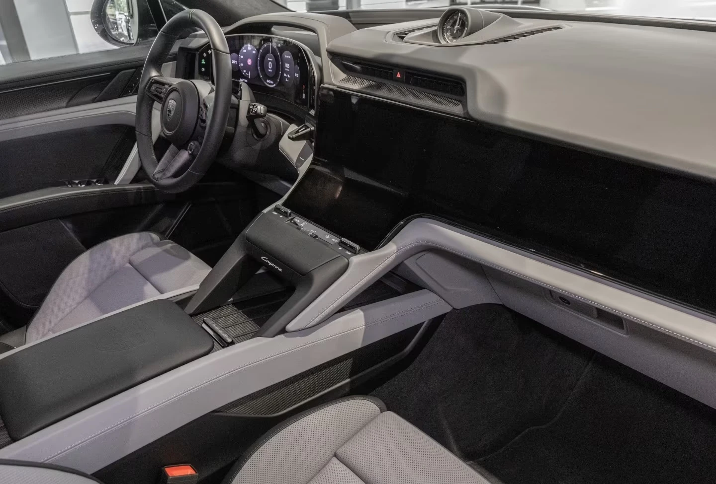 Porsche Cayenne Turbo Electric/BURMESTER/360 /HEAD UP/PANORAMA/, снимка 16 - Автомобили и джипове - 55662706