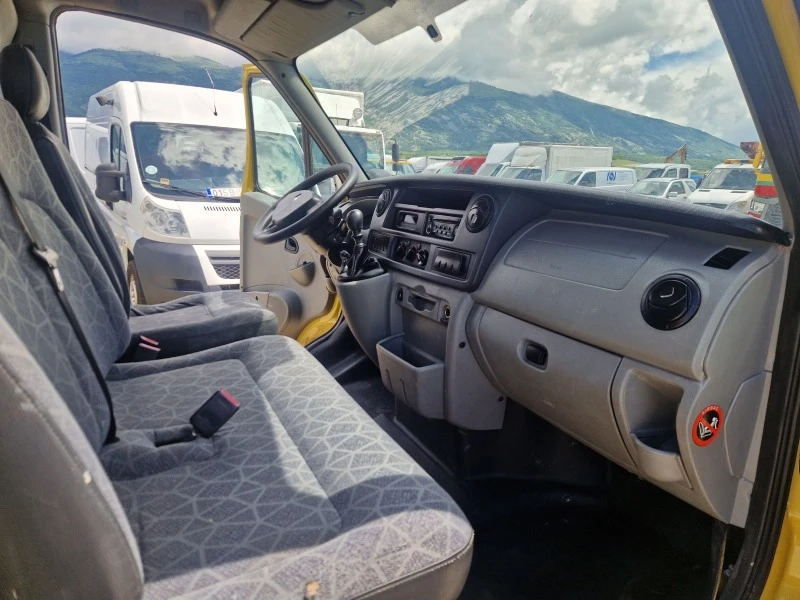 Renault Master Klima, снимка 7 - Бусове и автобуси - 46275461