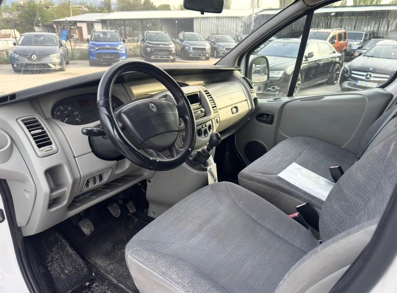 Renault Trafic FACELIFT / 8+ 1 / MAXXI / КЛИМАТИК / 6 ск., снимка 7 - Бусове и автобуси - 54359908