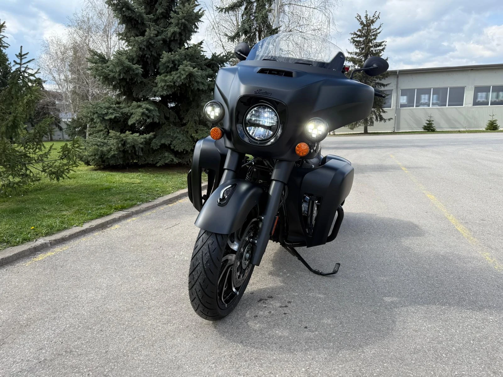 Indian Chieftain Dark horse | Mobile.bg — изображение 1
