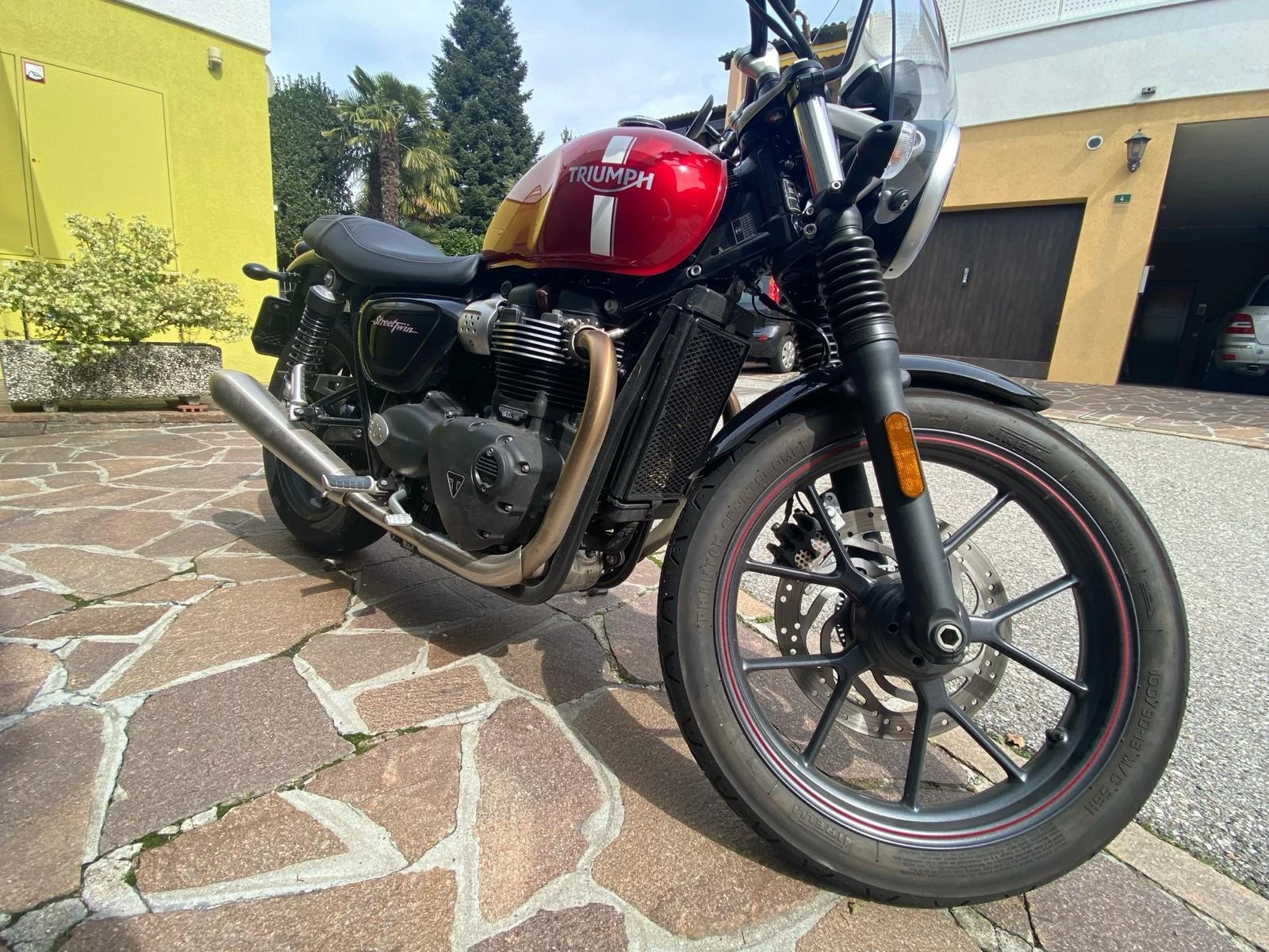 Triumph Bonneville, снимка 3 - Мотоциклети и мототехника - 56016548