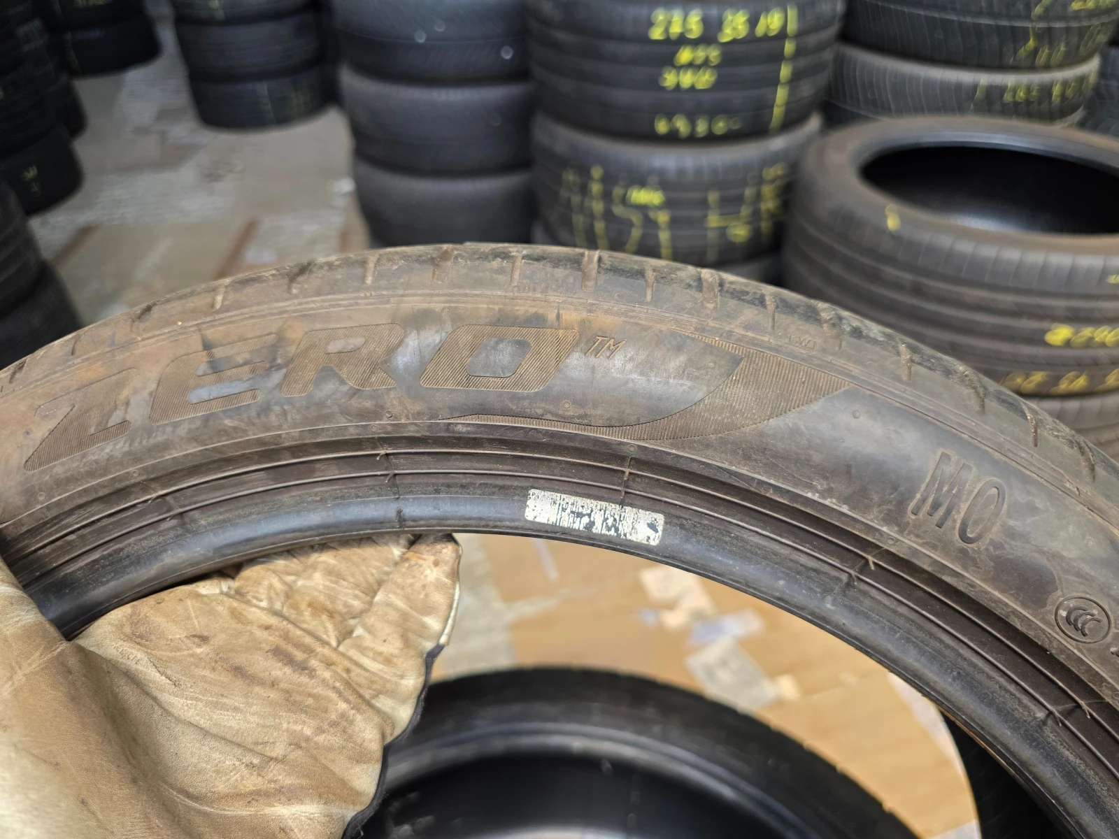 Гуми Летни 245/40R19, снимка 6 - Гуми и джанти - 55482337