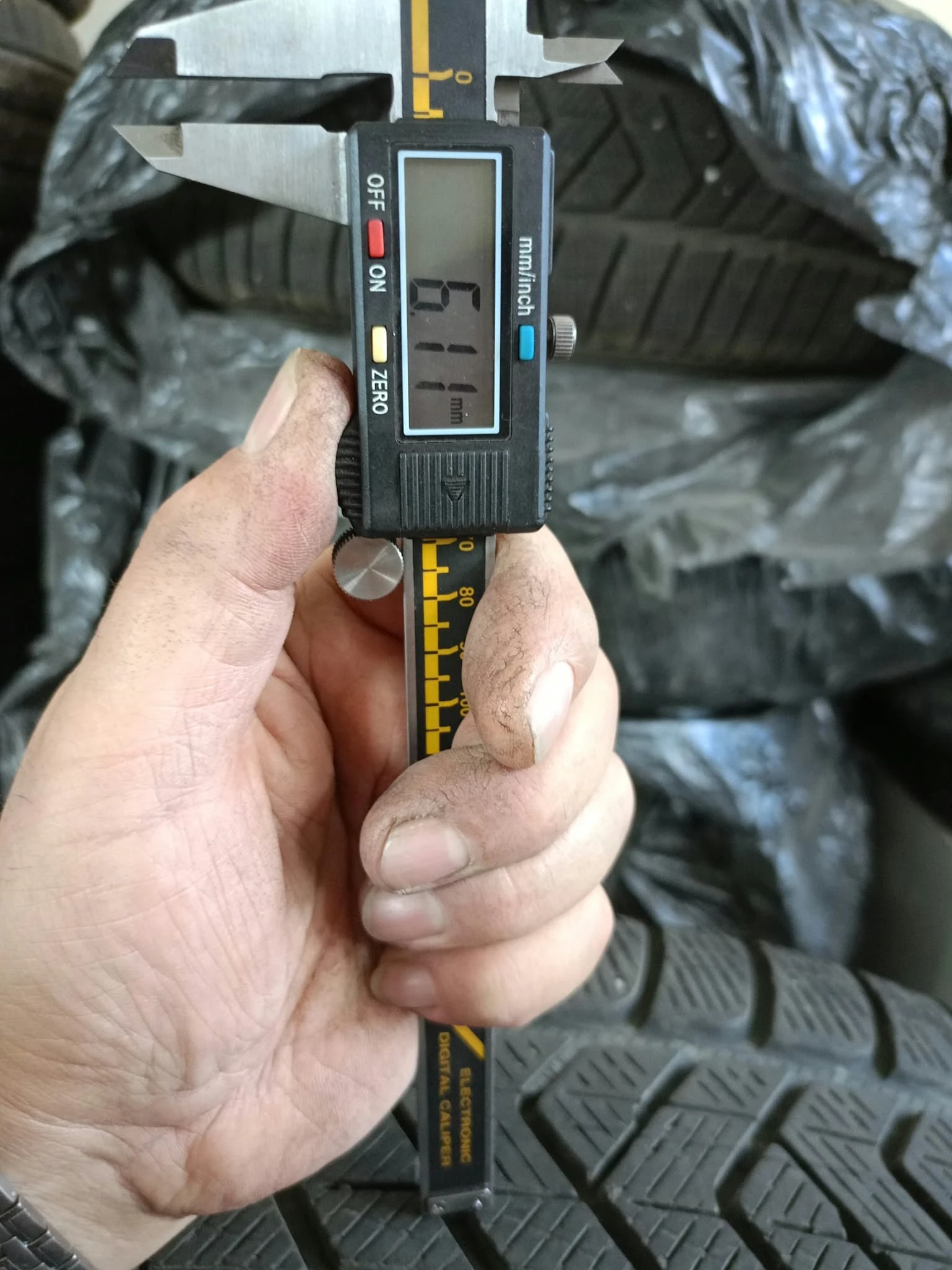 ���� � ������ 235/65R17 �� Volvo XC60 | Mobile.bg � ����������� 7