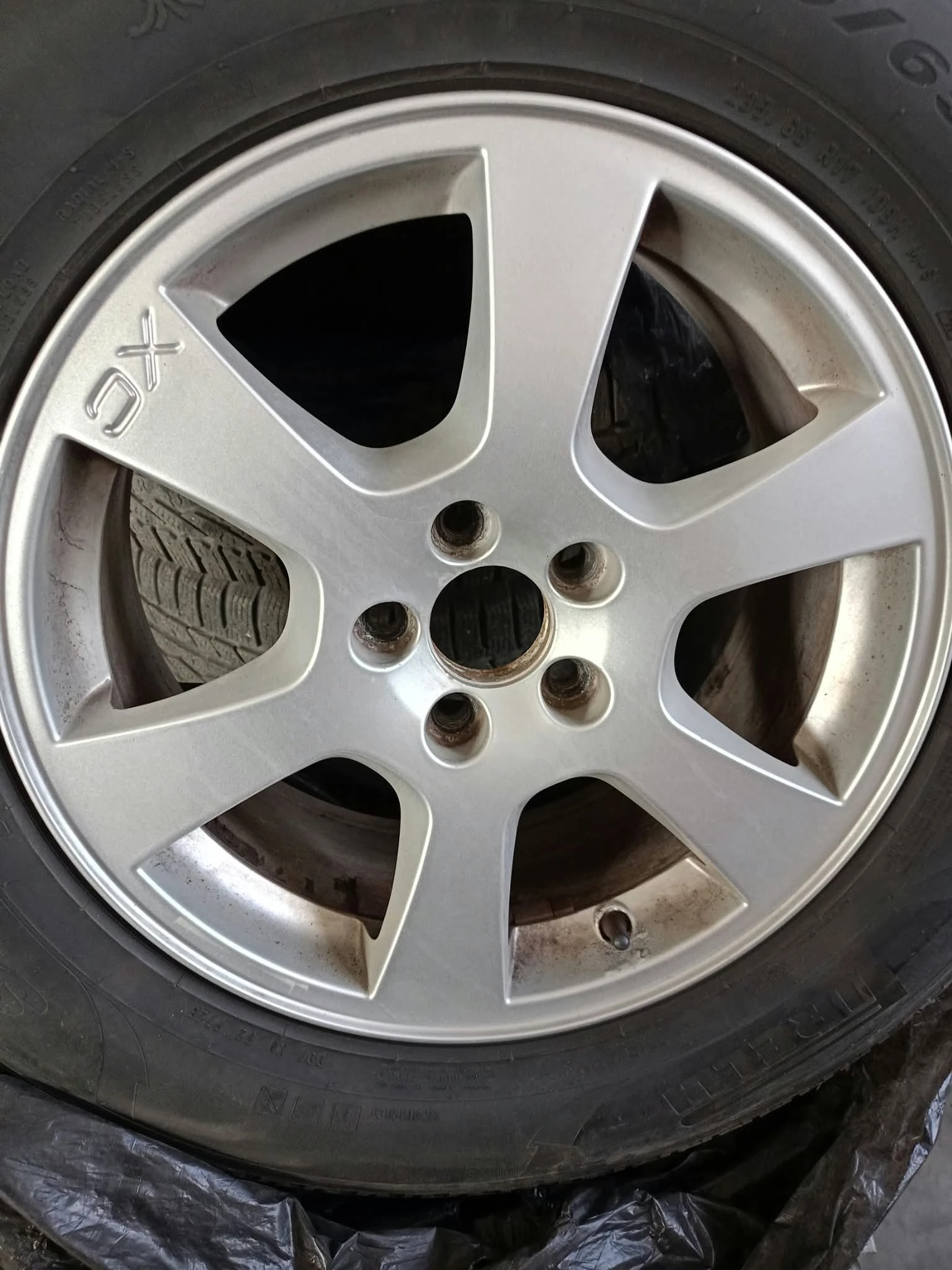 Гуми с джанти Pirelli 235/65R17