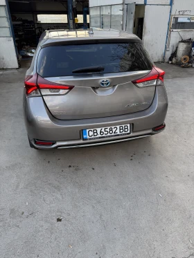 Toyota Auris Hybrid | Auto.bg — изображение 2
