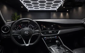 Alfa Romeo Giulia Q4 AWD * 2.0T * 49000�� * CARFAX * ���� ������ *  | Mobile.bg � ����� ������ 6