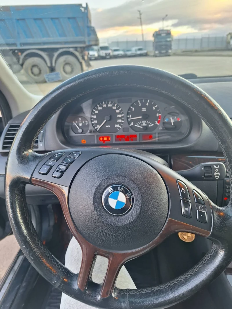 BMW 320 E 46 2.2, снимка 8 - Автомобили и джипове - 48525394