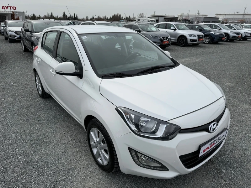 Hyundai I20 (KATO НОВА)^(АГУ), снимка 3 - Автомобили и джипове - 49134827
