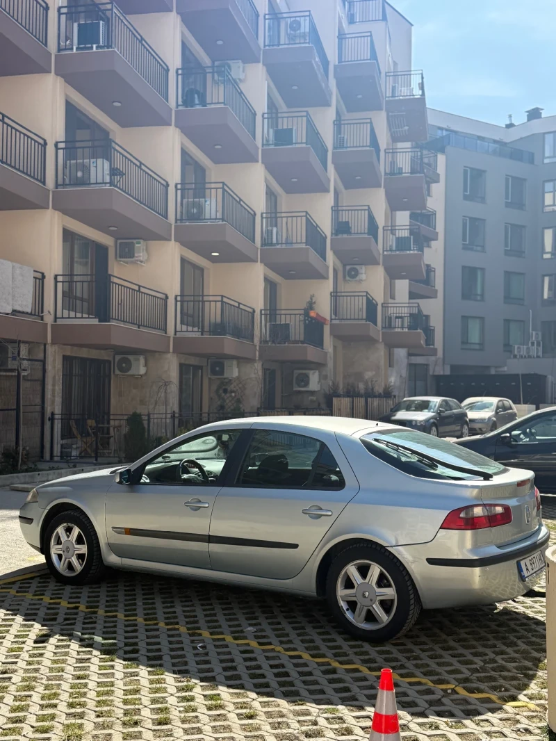 Renault Laguna 1.9 DCI, снимка 5 - Автомобили и джипове - 49436532