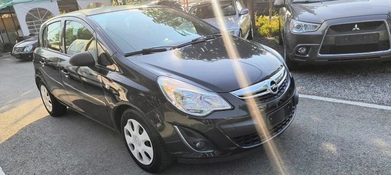 Opel Corsa 1.2, снимка 3 - Автомобили и джипове - 51155852