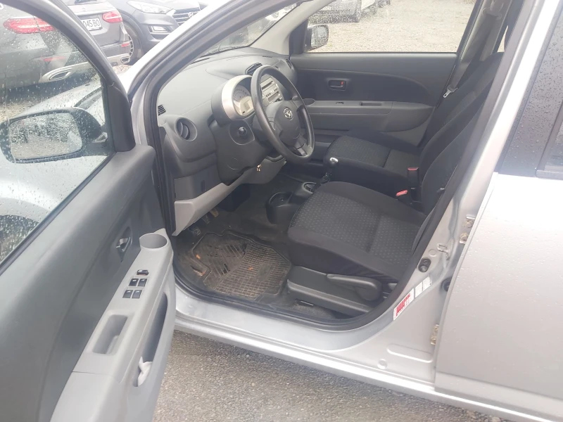 Daihatsu Sirion 1.3 - 87 к.с. 4х4, снимка 8 - Автомобили и джипове - 52556342