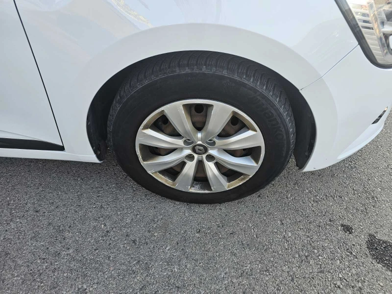 Renault Clio 1.0 TCe 75, снимка 14 - Автомобили и джипове - 51441813