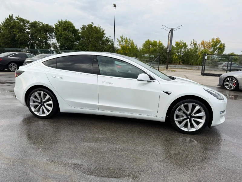 Tesla Model 3 4x4-DUAL MOTOR-PANORAMA-360 KAMERI-LED-BIXENON-FUL, снимка 2 - Автомобили и джипове - 51866247