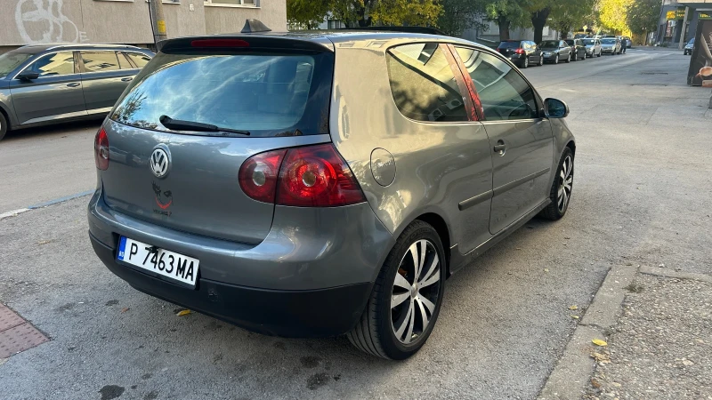 VW Golf 5 1.9 TDI технически топ, снимка 5 - Автомобили и джипове - 52225402