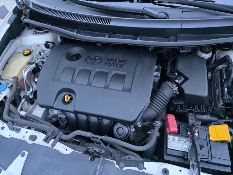 Toyota Auris 1.6 VVTI FaceLift Navi CarPlay Evro 5, снимка 16 - Автомобили и джипове - 52514782