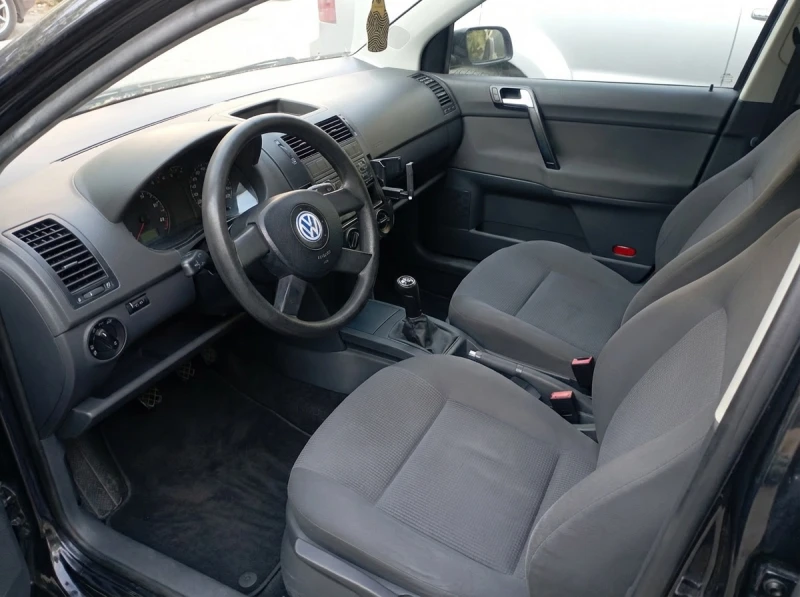 VW Polo, снимка 2 - Автомобили и джипове - 52904571