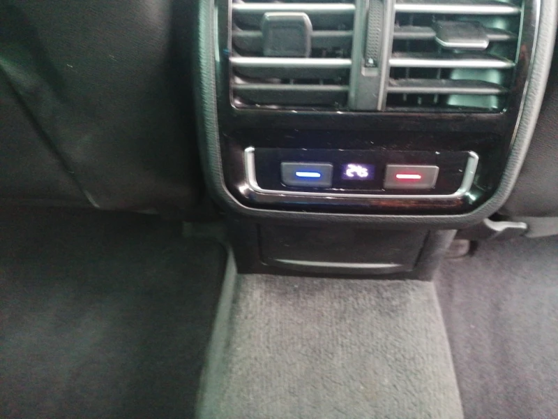 VW Passat HIGHLINE EURO 6, снимка 12 - Автомобили и джипове - 53285446