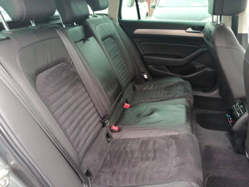 VW Passat HIGHLINE EURO 6, снимка 10 - Автомобили и джипове - 53285446