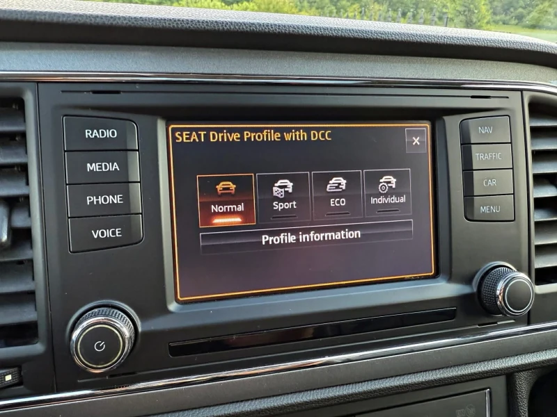 Seat Leon ST FR 2.0 TDI, снимка 14 - Автомобили и джипове - 53482019