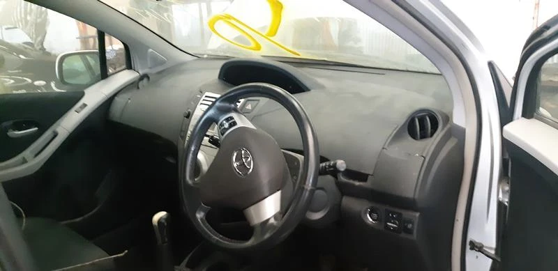 Toyota Yaris 1.4 D4D - изображение 7